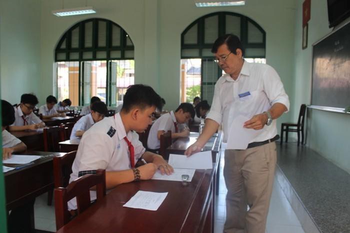 Điều kiện nghỉ hưu trước tuổi theo diện tinh giản biên chế, thầy cô cần biết